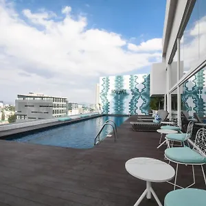 Hotel Square Small Luxury